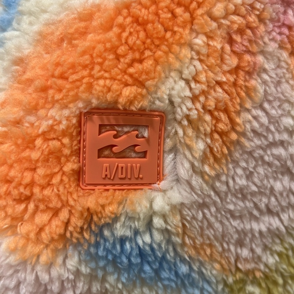 Billabong Fleece Jacket - Picture 2 of 4